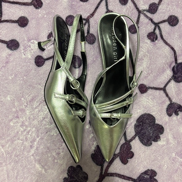 Madden Girl Shoes - Madden Girl Metallic Silver Kitten Heels Pointed Toe with Buckles